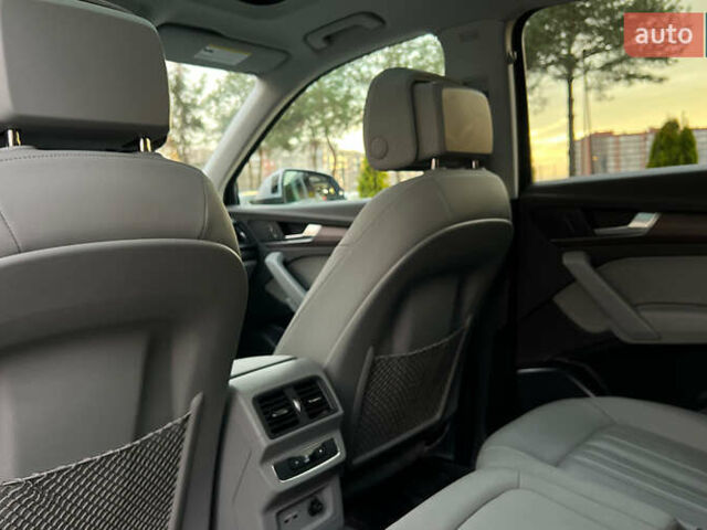 Серый Ауди Ку 5, объемом двигателя 1.98 л и пробегом 98 тыс. км за 36300 $, фото 23 на Automoto.ua