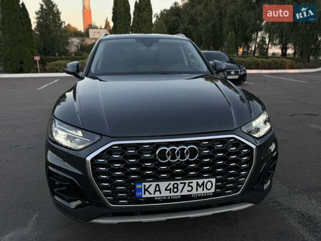 Серый Ауди Ку 5, объемом двигателя 1.98 л и пробегом 33 тыс. км за 32000 $, фото 4 на Automoto.ua
