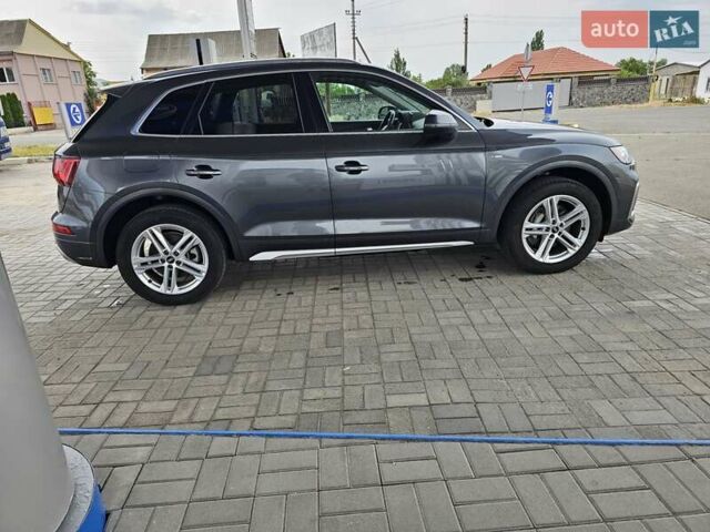 Серый Ауди Ку 5, объемом двигателя 1.98 л и пробегом 55 тыс. км за 39999 $, фото 5 на Automoto.ua