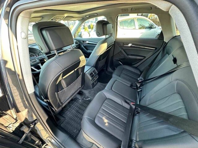 Сірий Ауді Ку 5, об'ємом двигуна 2 л та пробігом 34 тис. км за 29990 $, фото 17 на Automoto.ua