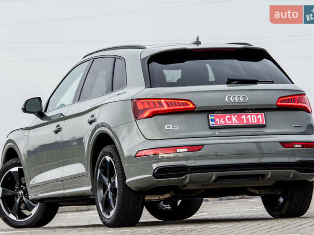 Сірий Ауді Ку 5, об'ємом двигуна 2 л та пробігом 149 тис. км за 31000 $, фото 3 на Automoto.ua