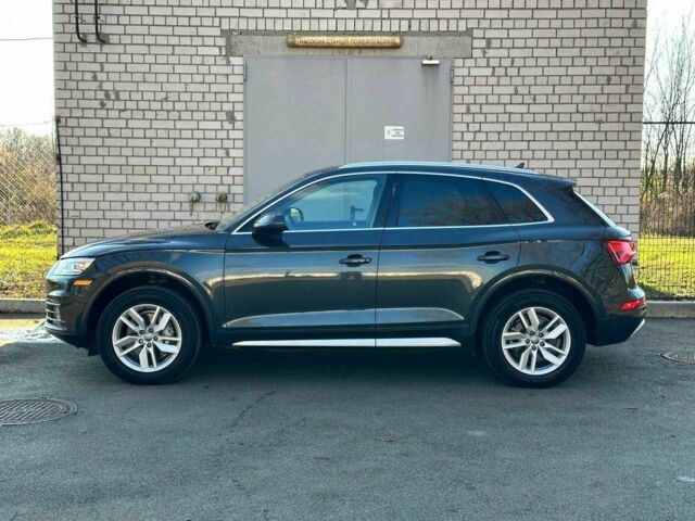 Сірий Ауді Ку 5, об'ємом двигуна 2 л та пробігом 34 тис. км за 29990 $, фото 3 на Automoto.ua