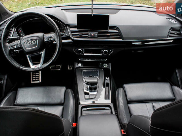 Сірий Ауді Ку 5, об'ємом двигуна 2 л та пробігом 149 тис. км за 31000 $, фото 44 на Automoto.ua