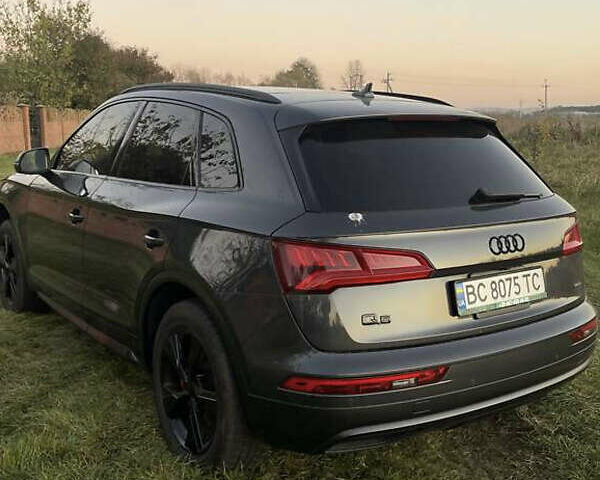 Серый Ауди Ку 5, объемом двигателя 1.98 л и пробегом 70 тыс. км за 37300 $, фото 16 на Automoto.ua