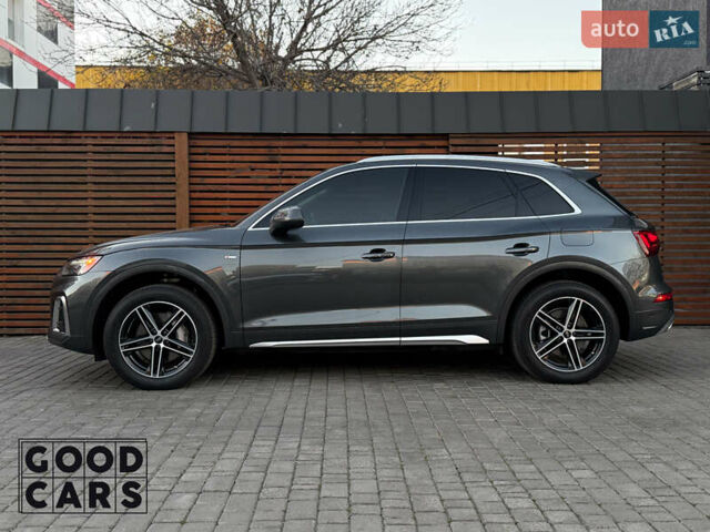 Серый Ауди Ку 5, объемом двигателя 1.98 л и пробегом 30 тыс. км за 52000 $, фото 3 на Automoto.ua