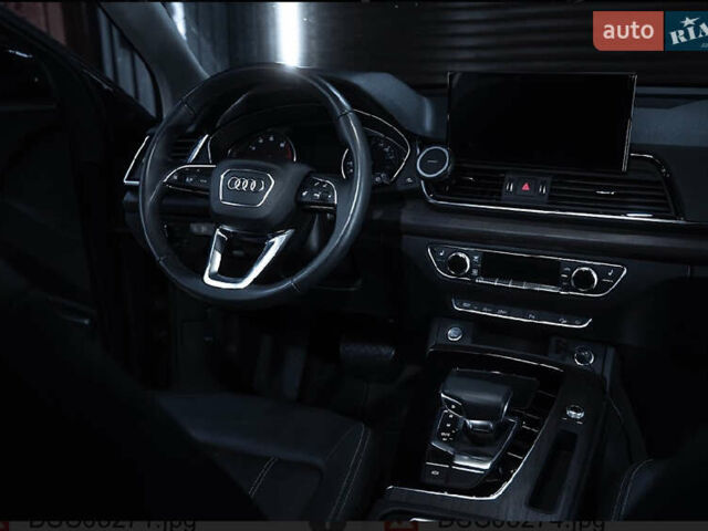 Сірий Ауді Ку 5, об'ємом двигуна 2 л та пробігом 59 тис. км за 29700 $, фото 11 на Automoto.ua