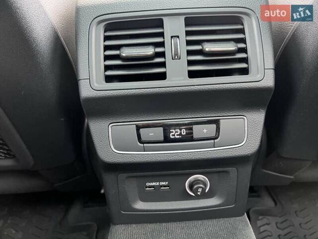 Серый Ауди Ку 5, объемом двигателя 0 л и пробегом 104 тыс. км за 27500 $, фото 39 на Automoto.ua