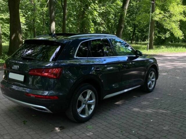 Сірий Ауді Ку 5, об'ємом двигуна 2 л та пробігом 40 тис. км за 18000 $, фото 3 на Automoto.ua