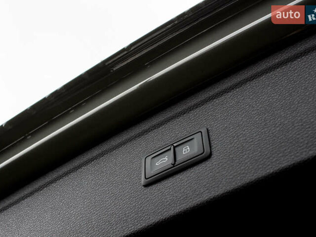 Сірий Ауді Ку 5, об'ємом двигуна 2 л та пробігом 149 тис. км за 31000 $, фото 86 на Automoto.ua