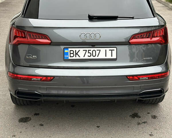 Сірий Ауді Ку 5, об'ємом двигуна 1.98 л та пробігом 98 тис. км за 29950 $, фото 16 на Automoto.ua