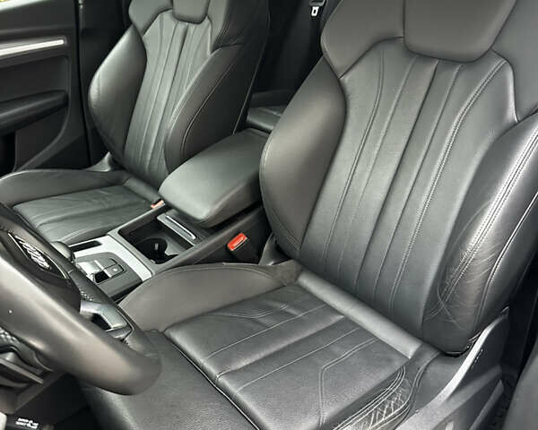 Сірий Ауді Ку 5, об'ємом двигуна 1.98 л та пробігом 98 тис. км за 29950 $, фото 27 на Automoto.ua