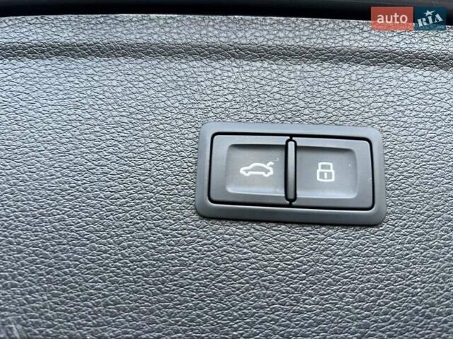 Сірий Ауді Ку 5, об'ємом двигуна 2 л та пробігом 104 тис. км за 26900 $, фото 26 на Automoto.ua