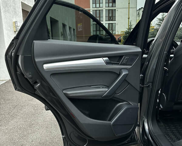 Сірий Ауді Ку 5, об'ємом двигуна 1.98 л та пробігом 98 тис. км за 29950 $, фото 30 на Automoto.ua