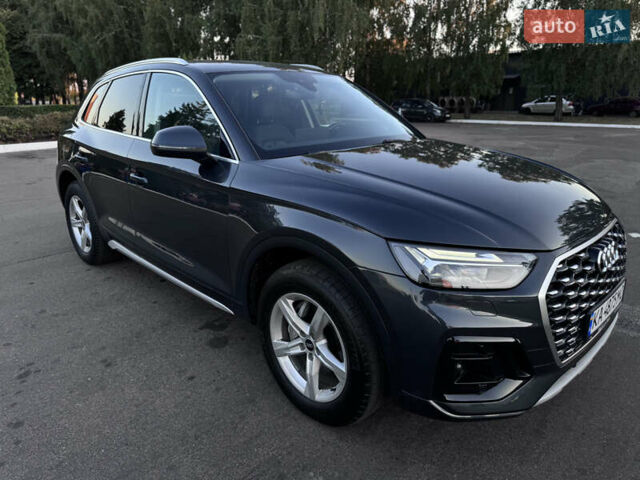 Серый Ауди Ку 5, объемом двигателя 1.98 л и пробегом 33 тыс. км за 32000 $, фото 5 на Automoto.ua