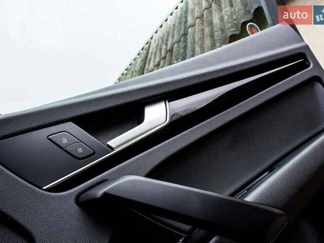 Сірий Ауді Ку 5, об'ємом двигуна 2 л та пробігом 149 тис. км за 31000 $, фото 49 на Automoto.ua