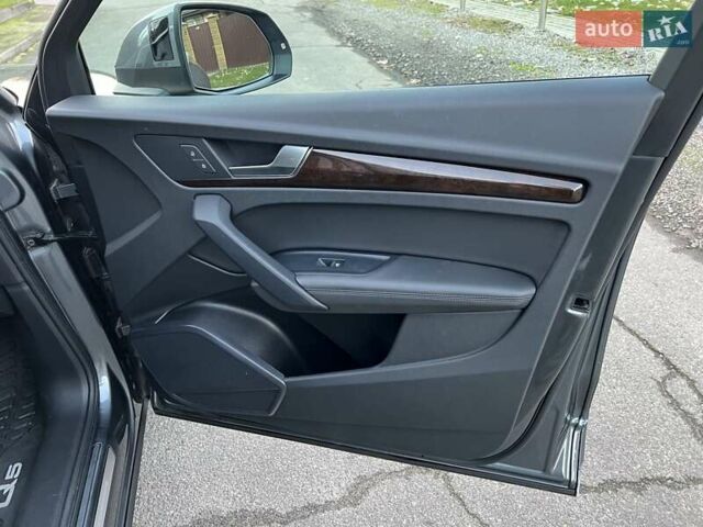 Сірий Ауді Ку 5, об'ємом двигуна 2 л та пробігом 104 тис. км за 26900 $, фото 34 на Automoto.ua