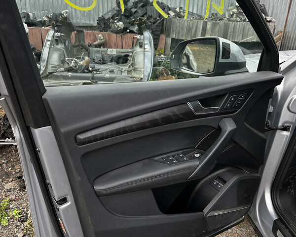 Сірий Ауді Ку 5, об'ємом двигуна 1.98 л та пробігом 100 тис. км за 33000 $, фото 14 на Automoto.ua