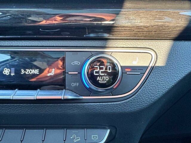 Сірий Ауді Ку 5, об'ємом двигуна 2 л та пробігом 34 тис. км за 29990 $, фото 23 на Automoto.ua