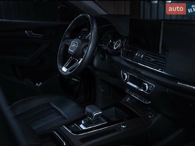 Сірий Ауді Ку 5, об'ємом двигуна 2 л та пробігом 59 тис. км за 29700 $, фото 6 на Automoto.ua