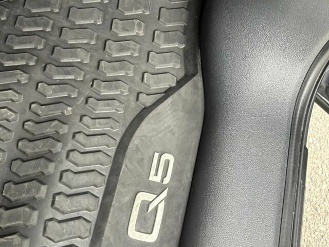 Серый Ауди Ку 5, объемом двигателя 2 л и пробегом 78 тыс. км за 16900 $, фото 13 на Automoto.ua