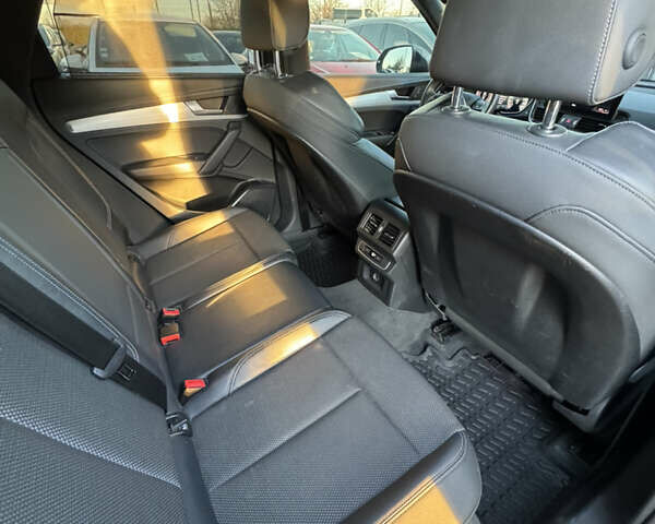 Серый Ауди Ку 5, объемом двигателя 1.97 л и пробегом 215 тыс. км за 39000 $, фото 32 на Automoto.ua