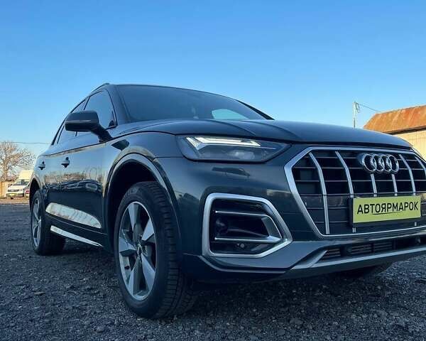 Серый Ауди Ку 5, объемом двигателя 1.98 л и пробегом 75 тыс. км за 30990 $, фото 1 на Automoto.ua