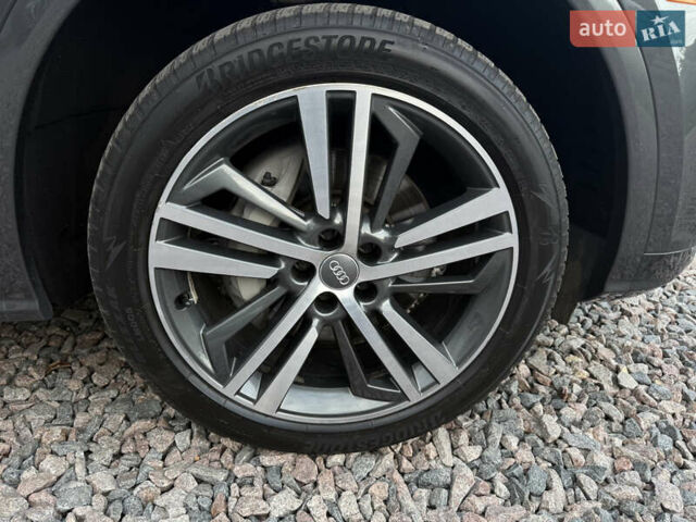Серый Ауди Ку 5, объемом двигателя 2 л и пробегом 84 тыс. км за 37500 $, фото 30 на Automoto.ua
