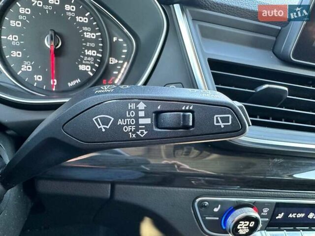 Сірий Ауді Ку 5, об'ємом двигуна 2 л та пробігом 34 тис. км за 29990 $, фото 28 на Automoto.ua