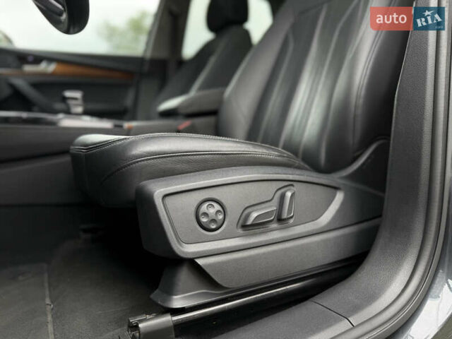 Сірий Ауді Ку 5, об'ємом двигуна 1.98 л та пробігом 91 тис. км за 33500 $, фото 29 на Automoto.ua