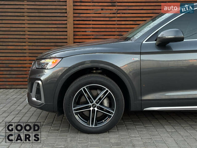 Серый Ауди Ку 5, объемом двигателя 1.98 л и пробегом 30 тыс. км за 52000 $, фото 9 на Automoto.ua