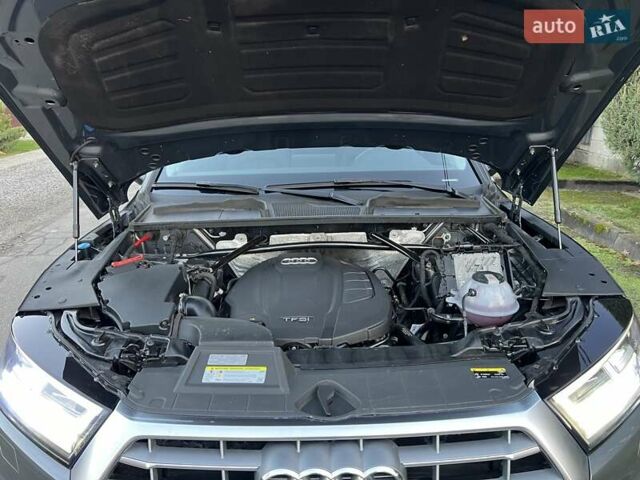 Сірий Ауді Ку 5, об'ємом двигуна 2 л та пробігом 104 тис. км за 26900 $, фото 37 на Automoto.ua