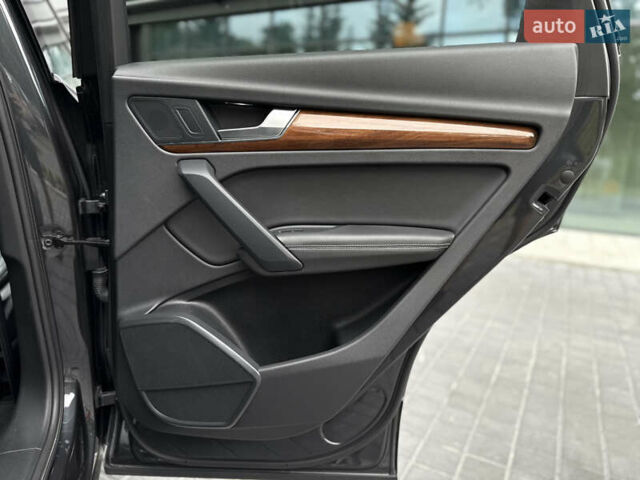 Сірий Ауді Ку 5, об'ємом двигуна 1.98 л та пробігом 91 тис. км за 33500 $, фото 61 на Automoto.ua