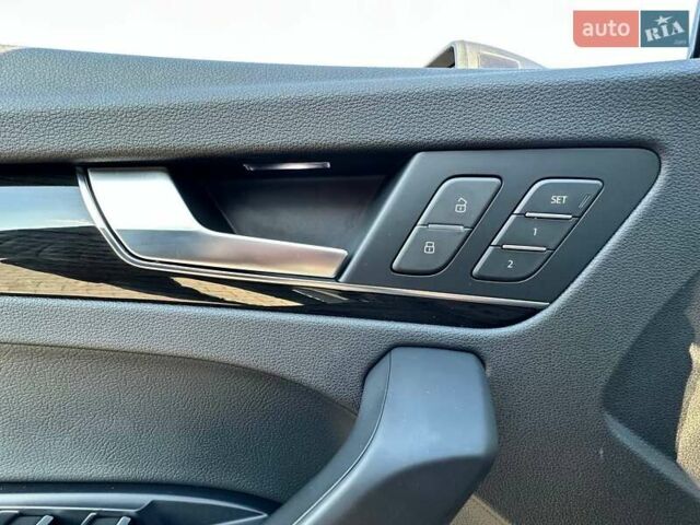 Сірий Ауді Ку 5, об'ємом двигуна 2 л та пробігом 34 тис. км за 29990 $, фото 18 на Automoto.ua