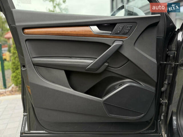 Сірий Ауді Ку 5, об'ємом двигуна 1.98 л та пробігом 91 тис. км за 33500 $, фото 26 на Automoto.ua