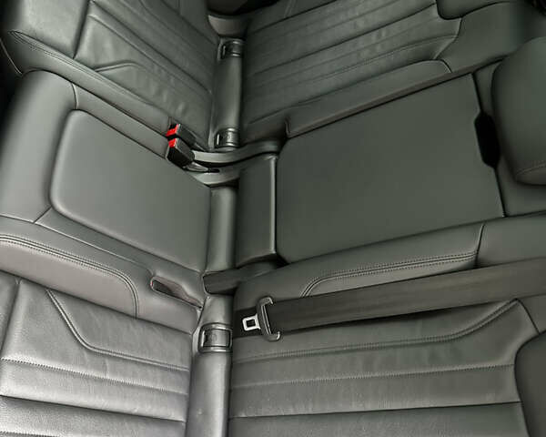 Сірий Ауді Ку 5, об'ємом двигуна 1.98 л та пробігом 98 тис. км за 29950 $, фото 56 на Automoto.ua