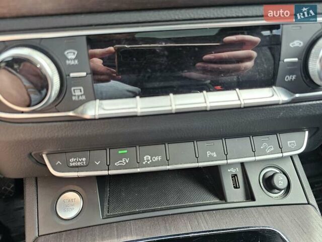 Серый Ауди Ку 5, объемом двигателя 1.98 л и пробегом 55 тыс. км за 39999 $, фото 27 на Automoto.ua