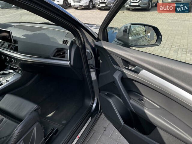 Серый Ауди Ку 5, объемом двигателя 2 л и пробегом 204 тыс. км за 29500 $, фото 12 на Automoto.ua