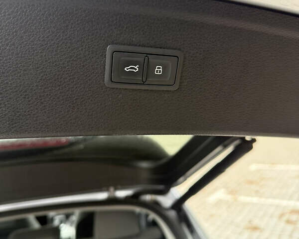 Сірий Ауді Ку 5, об'ємом двигуна 1.98 л та пробігом 97 тис. км за 36500 $, фото 15 на Automoto.ua