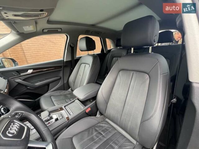 Серый Ауди Ку 5, объемом двигателя 0 л и пробегом 104 тыс. км за 27500 $, фото 22 на Automoto.ua