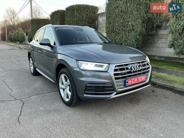 Сірий Ауді Ку 5, об'ємом двигуна 2 л та пробігом 104 тис. км за 26900 $, фото 1 на Automoto.ua