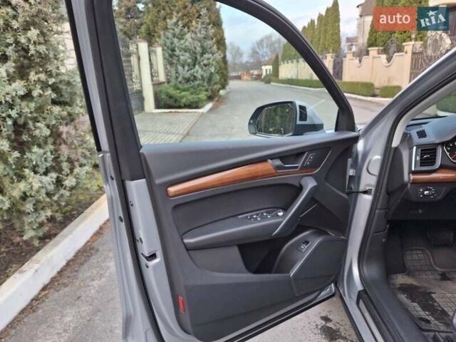 Серый Ауди Ку 5, объемом двигателя 2 л и пробегом 77 тыс. км за 28500 $, фото 17 на Automoto.ua