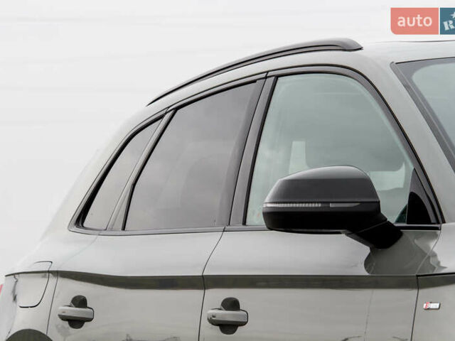 Сірий Ауді Ку 5, об'ємом двигуна 2 л та пробігом 149 тис. км за 31000 $, фото 10 на Automoto.ua