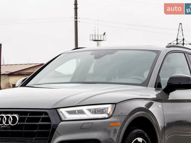 Сірий Ауді Ку 5, об'ємом двигуна 2 л та пробігом 149 тис. км за 31000 $, фото 5 на Automoto.ua