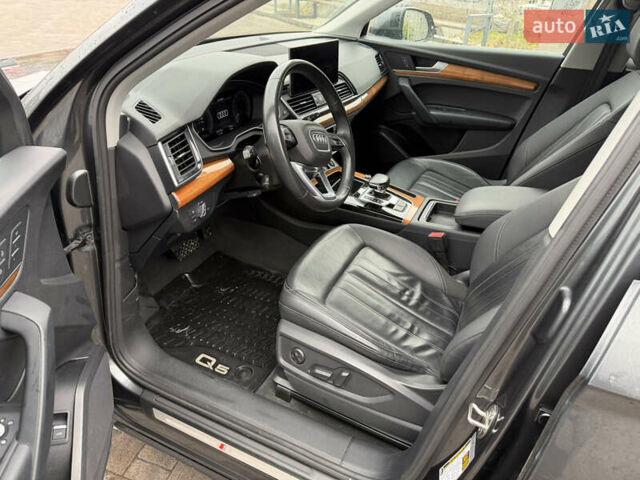 Сірий Ауді Ку 5, об'ємом двигуна 1.98 л та пробігом 102 тис. км за 36000 $, фото 11 на Automoto.ua