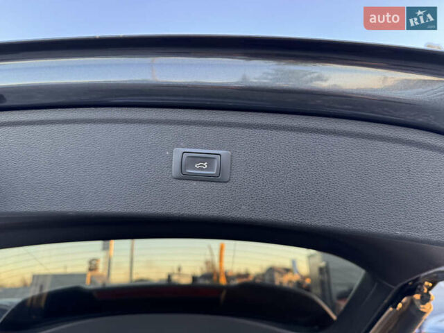 Серый Ауди Ку 5, объемом двигателя 1.97 л и пробегом 215 тыс. км за 39000 $, фото 25 на Automoto.ua