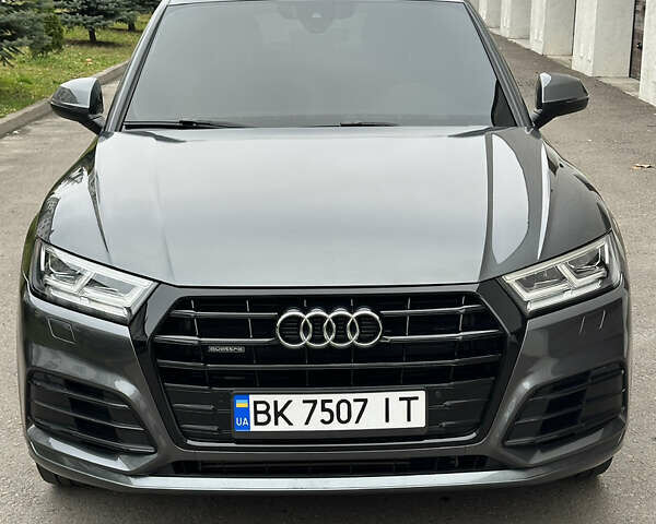 Сірий Ауді Ку 5, об'ємом двигуна 1.98 л та пробігом 98 тис. км за 29950 $, фото 6 на Automoto.ua