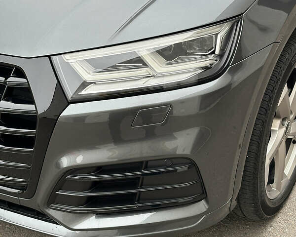 Сірий Ауді Ку 5, об'ємом двигуна 1.98 л та пробігом 98 тис. км за 29950 $, фото 23 на Automoto.ua