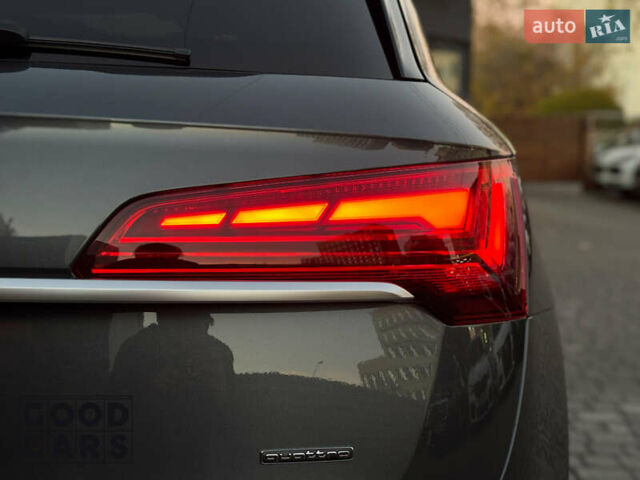Серый Ауди Ку 5, объемом двигателя 1.98 л и пробегом 30 тыс. км за 52000 $, фото 12 на Automoto.ua