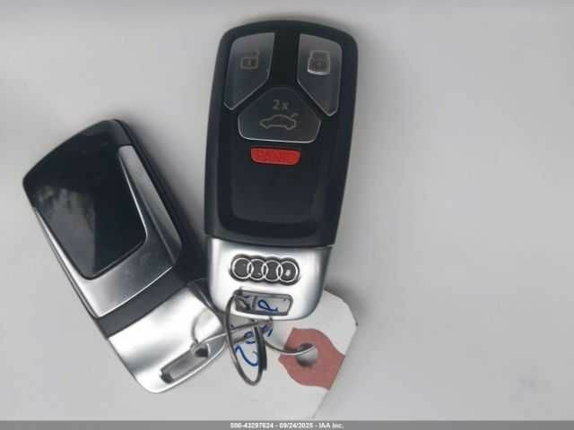 Сірий Ауді Ку 5, об'ємом двигуна 2 л та пробігом 85 тис. км за 9000 $, фото 10 на Automoto.ua