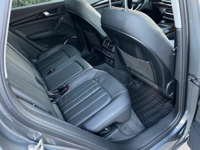 Сірий Ауді Ку 5, об'ємом двигуна 0 л та пробігом 104 тис. км за 26900 $, фото 6 на Automoto.ua